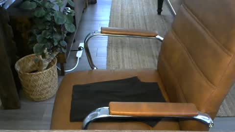 Snapshot of nareth338 chatting on October 9, 6:46 pm nareth338 online show from October 9, 6:46 pm