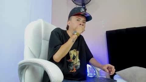 Nascary Fox online show from September 22, 7:57 pm