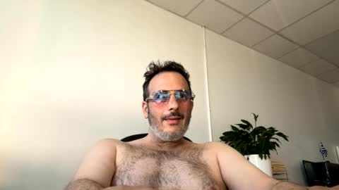nassobout online show from May 30, 11:38 pm