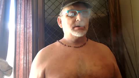 Daddy online show from March 6, 9:20 pm