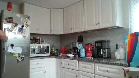 NatekedmanforMiss online show from March 27, 5:14 pm