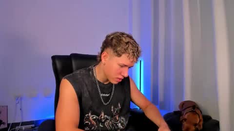 Nathan online show from December 4, 7:54 pm