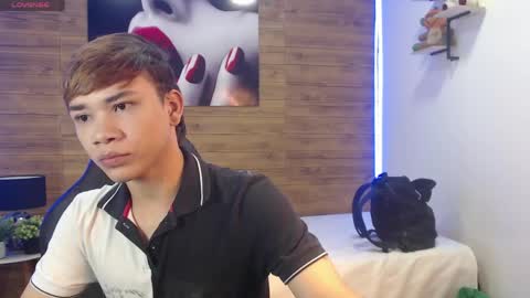 nathanclay online show from April 5, 4:09 am