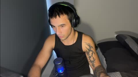 native_boy2 online show from March 30, 4:57 am