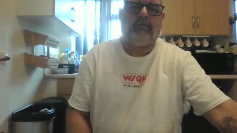 naturistmale45 online show from January 12, 12:20 pm