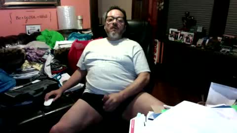 Snapshot of naughtybone chatting on October 28, 4:59 am naughtybone online show from October 28, 4:59 am