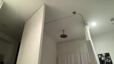 naughtycanadian69 online show from January 10, 5:37 am