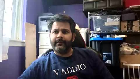 sakhtlaundaz online show from April 6, 8:09 pm