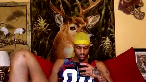 Snapshot of naughtyy_ken chatting on January 19, 7:15 pm Mekhi or Khi online show from January 19, 7:15 pm