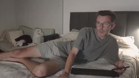 nayesie02 online show from March 12, 11:40 am