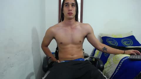 neitan___ online show from January 1, 11:40 pm