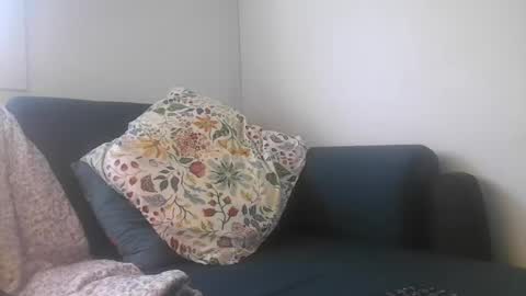 neohburg online show from August 7, 1:29 pm