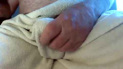 neohiom4f online show from February 27, 6:20 pm