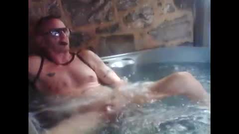 Snapshot of newfun11 chatting on September 17, 6:53 pm newfun11 online show from September 17, 6:53 pm