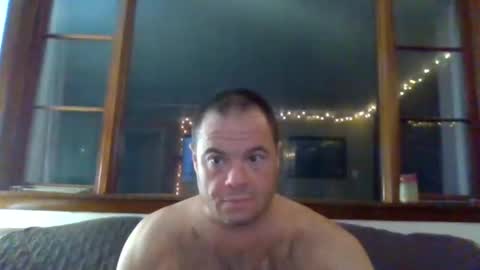 Snapshot of newguy81240 chatting on March 10, 3:34 am Newguy81240 online show from March 10, 3:34 am