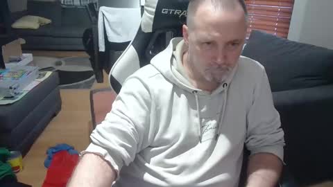 NewWorld online show from November 30, 7:49 pm