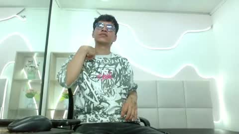 NhicolasMuller online show from July 24, 1:47 am