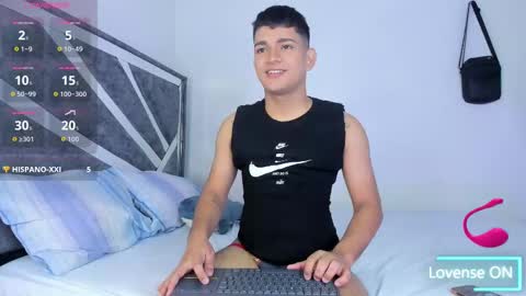 Snapshot of niall_falcon chatting on September 29, 3:41 pm Niall  online show from September 29, 3:41 pm