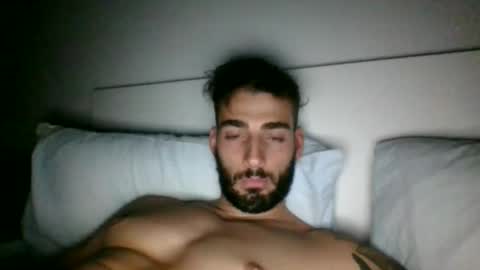 Snapshot of nicegguy9826 chatting on October 5, 4:49 am nicegguy9826 online show from October 5, 4:49 am