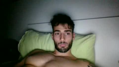 Snapshot of nicegguy9826 chatting on November 2, 5:45 am nicegguy9826 online show from November 2, 5:45 am