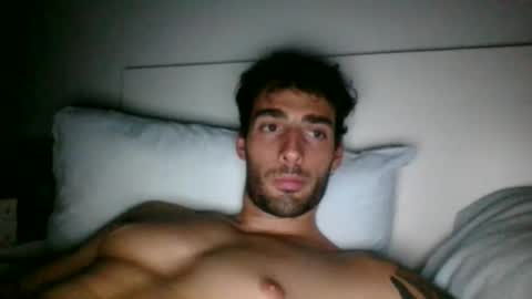 Snapshot of nicegguy9826 chatting on September 10, 7:40 am nicegguy9826 online show from September 10, 7:40 am