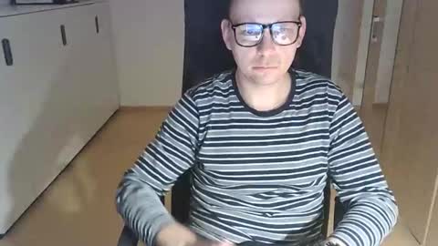 Snapshot of niceguyflo chatting on March 9, 2:50 am NiceGuyFlo online show from March 9, 2:50 am