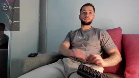 Snapshot of nicholassx chatting on October 6, 5:56 am Nicholassx online show from October 6, 5:56 am