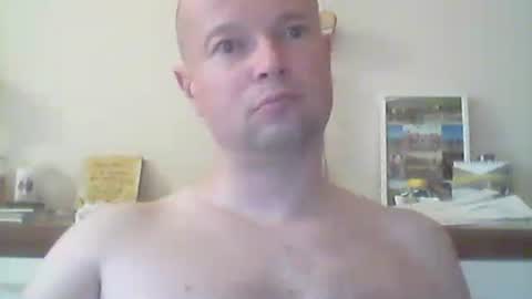 nick1990b online show from August 3, 6:14 pm