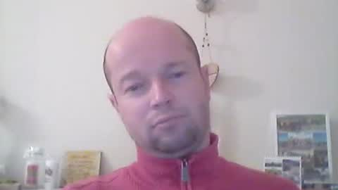 nick1990b online show from February 15, 6:38 pm