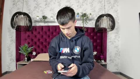 Snapshot of nick_torn chatting on September 11, 11:42 am Nick  online show from September 11, 11:42 am