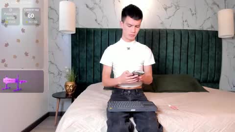 Snapshot of nick_torn chatting on September 13, 12:17 pm Nick  online show from September 13, 12:17 pm