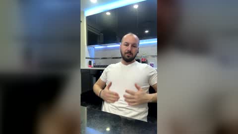 Julian online show from February 21, 1:28 am