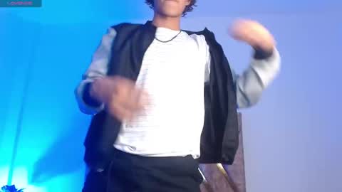 Snapshot of nickolas_moon chatting on March 5, 5:39 pm Nickolas Muoz online show from March 5, 5:39 pm