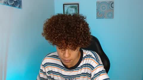 Snapshot of nickolas_moon chatting on December 24, 3:27 am Nickolas Muoz online show from December 24, 3:27 am