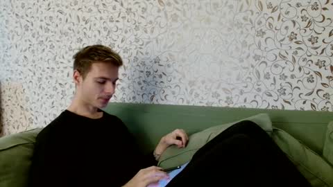 Snapshot of nicksuper8 chatting on December 12, 9:30 am Nick online show from December 12, 9:30 am