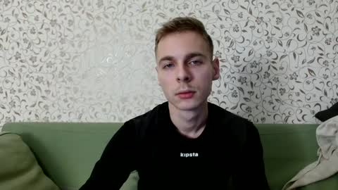 Snapshot of nicksuper8 chatting on December 29, 8:33 am Nick online show from December 29, 8:33 am