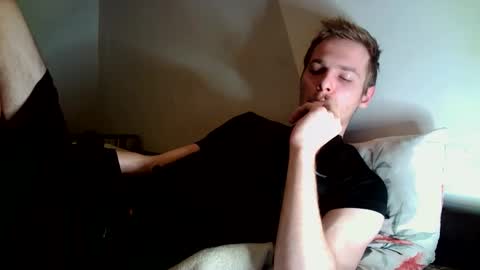 Snapshot of nicksuper8 chatting on October 28, 12:35 am Nick online show from October 28, 12:35 am