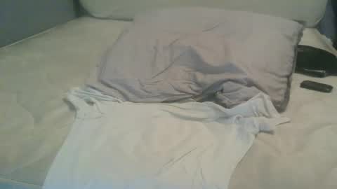 nicky133113 online show from September 17, 10:00 pm