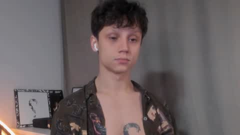 Snapshot of nicky_neal chatting on December 9, 1:07 am Nicky Neal online show from December 9, 1:07 am