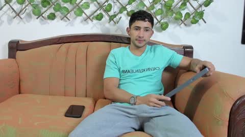 nicky online show from December 21, 8:00 pm