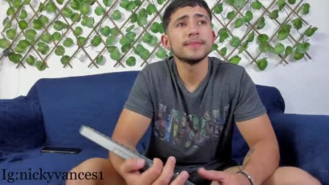 nicky online show from January 18, 8:19 pm