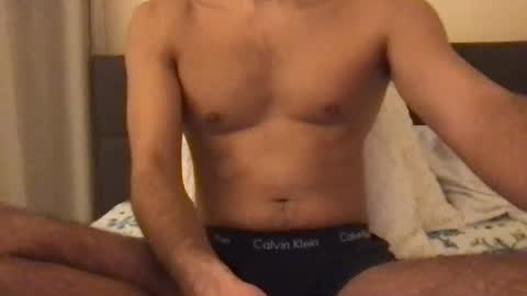 Snapshot of nickyrscott chatting on February 1, 9:32 am nickyrscott online show from February 1, 9:32 am