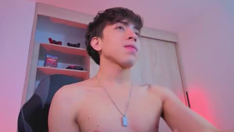 Nicolas online show from October 18, 8:14 pm