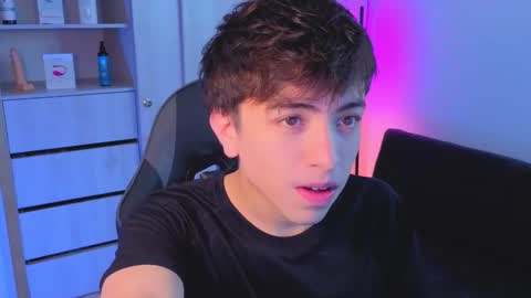 Nicolas online show from October 14, 8:05 pm