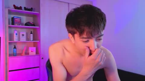 Nicolas online show from September 17, 8:10 pm