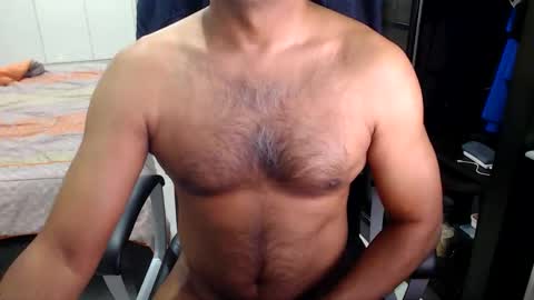 Snapshot of night_rider09711 chatting on January 12, 11:36 pm night_rider09711 online show from January 12, 11:36 pm