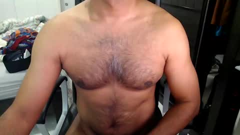 Snapshot of night_rider09711 chatting on December 7, 7:38 am night_rider09711 online show from December 7, 7:38 am