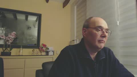 nightkeeper63 online show from March 2, 12:31 am