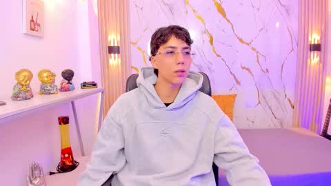    online show from February 10, 4:28 am