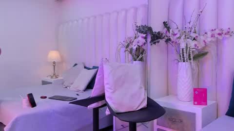 Niko Stone online show from September 28, 6:44 am